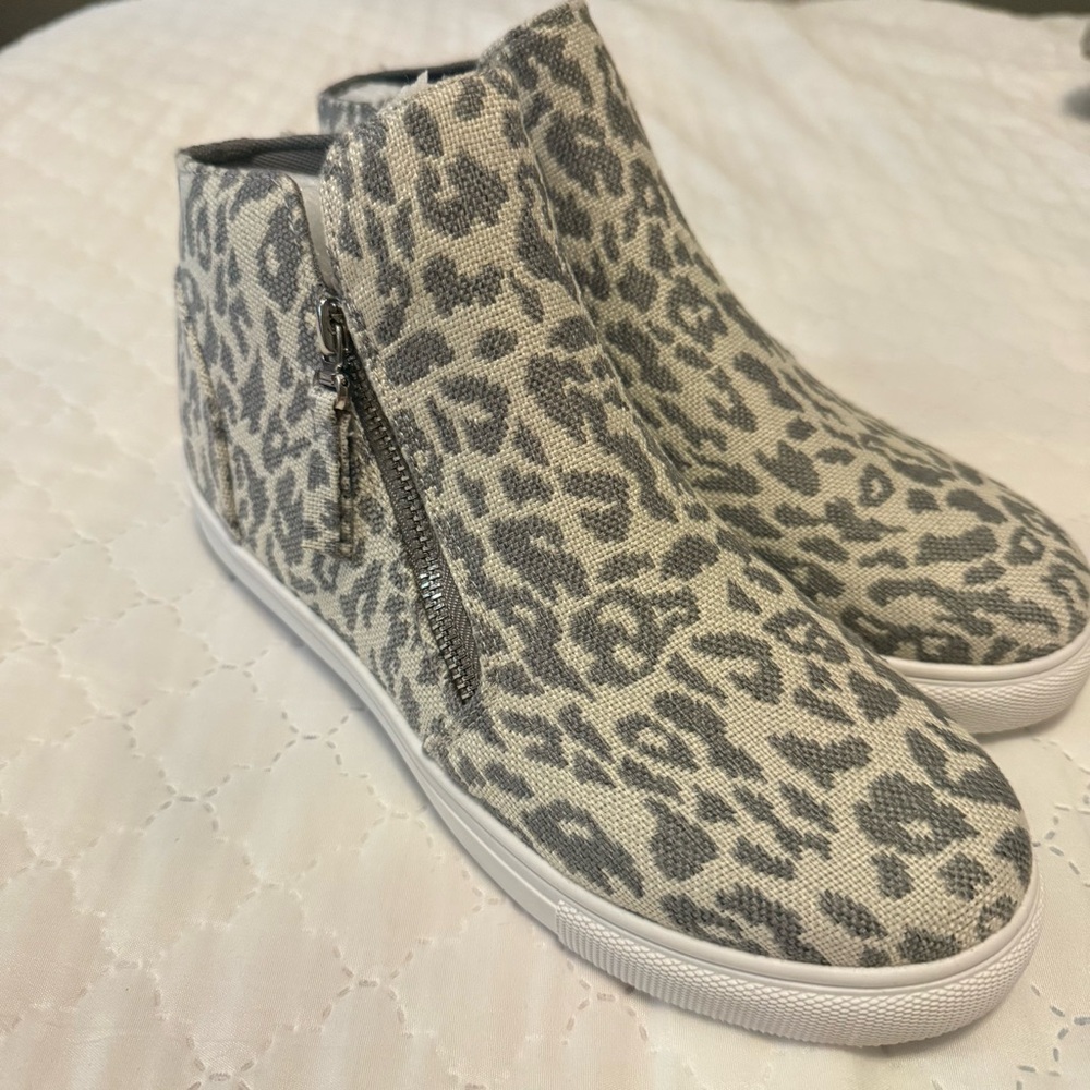 New Outwoods Leopard Print High-Top boots